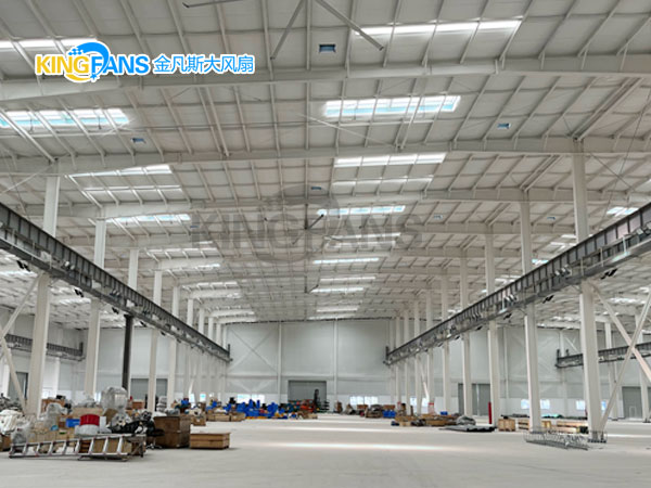 工業(yè)大風扇彌補廠房通風設計不足
